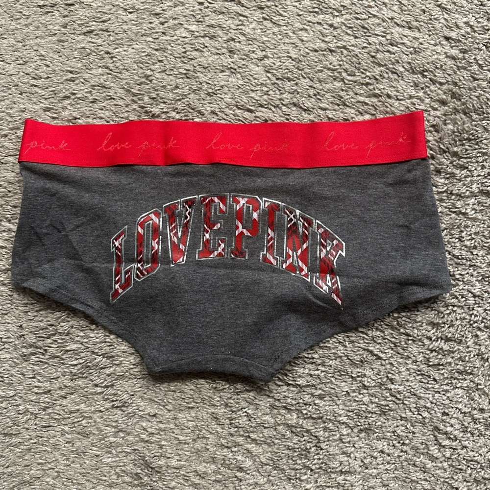 PINK Victoria's Secret by Victoria's Secret Gray & Red Logo Shortie